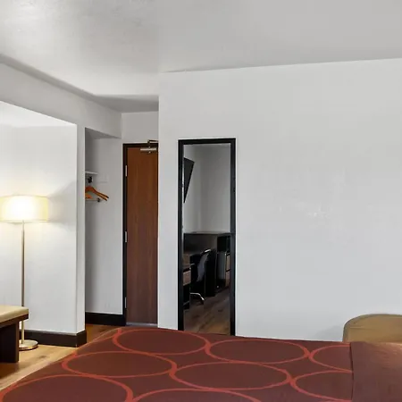 Super 8 By Wyndham Santa Rosa Hotel Exterior photo