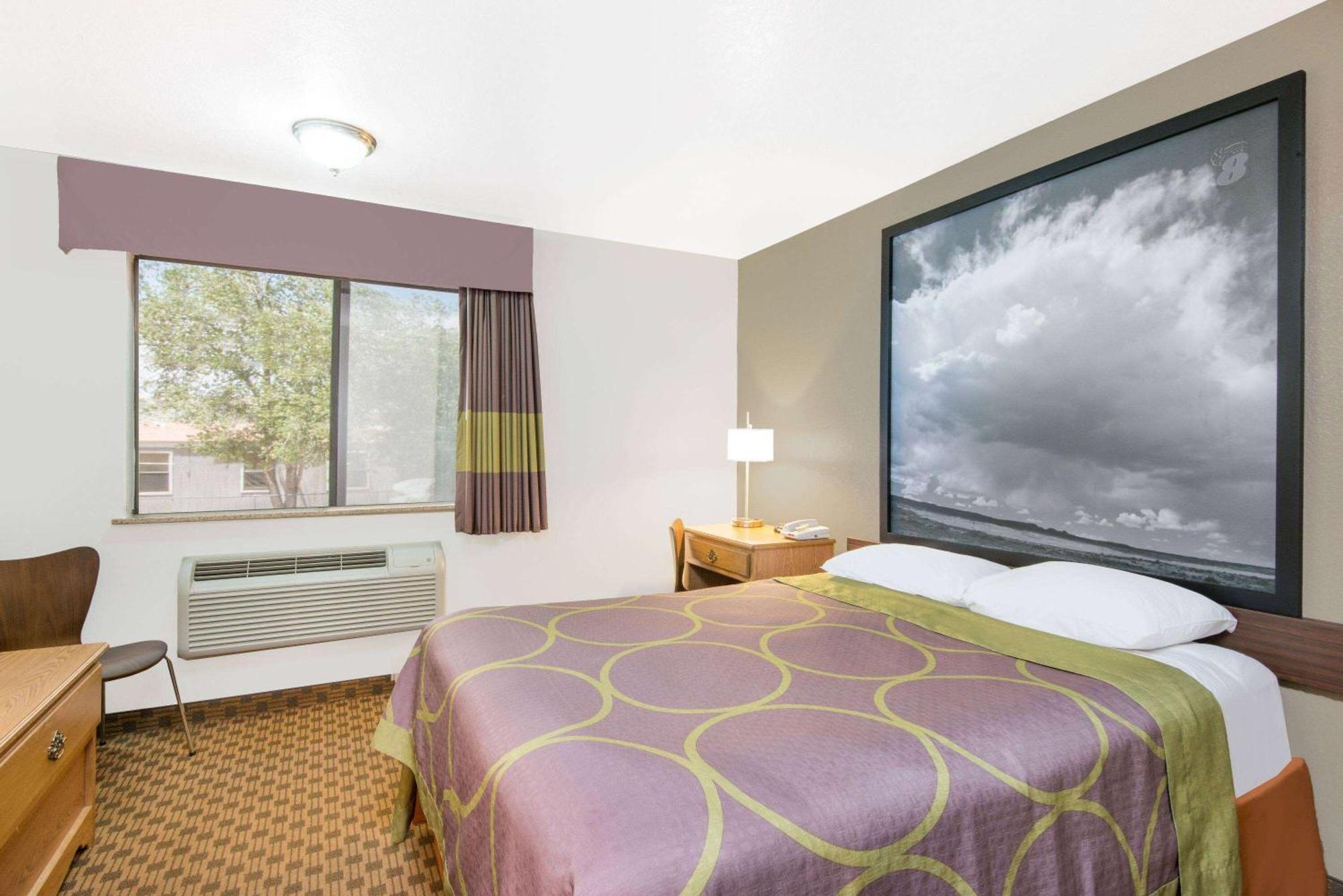 Hotel Super 8 By Wyndham