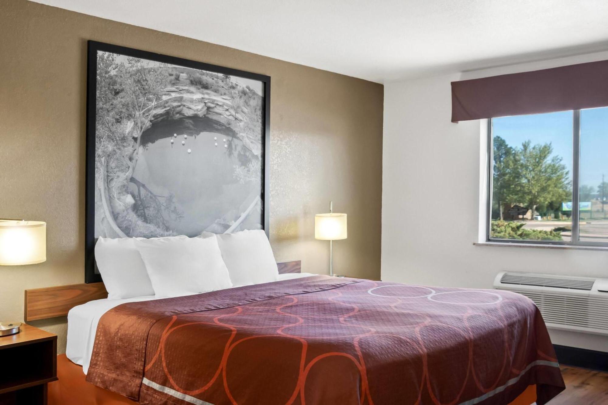 Super 8 By Wyndham Hotel