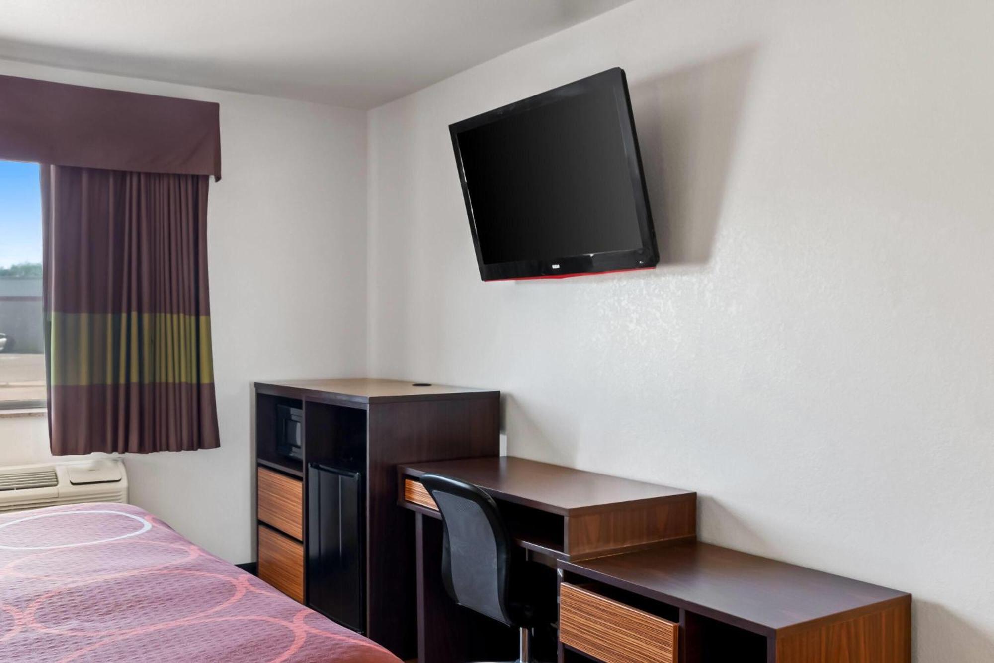 Hotel Super 8 By Wyndham Santa Rosa